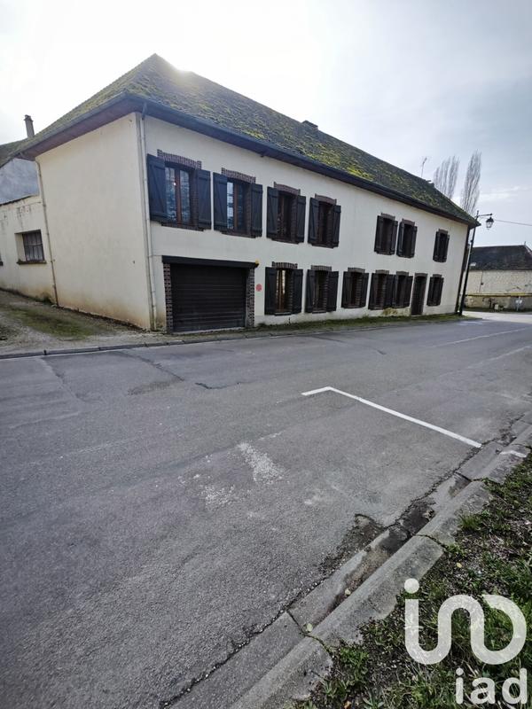 Maison - 210 m² - 7 pièces