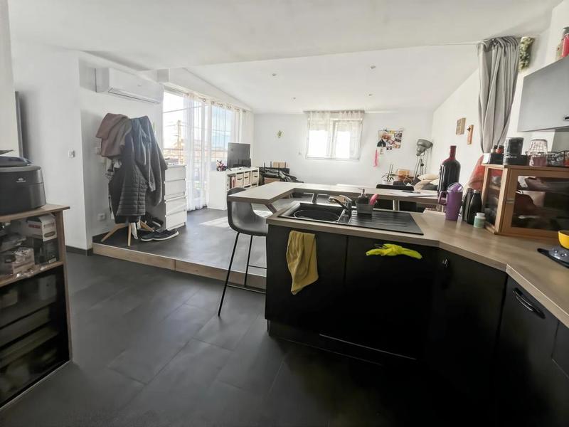 Appartement - 180 m² - 8 pièces