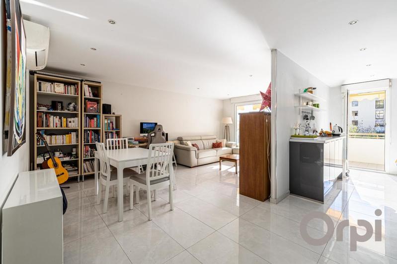 Appartement - 67 m² - 3 pièces