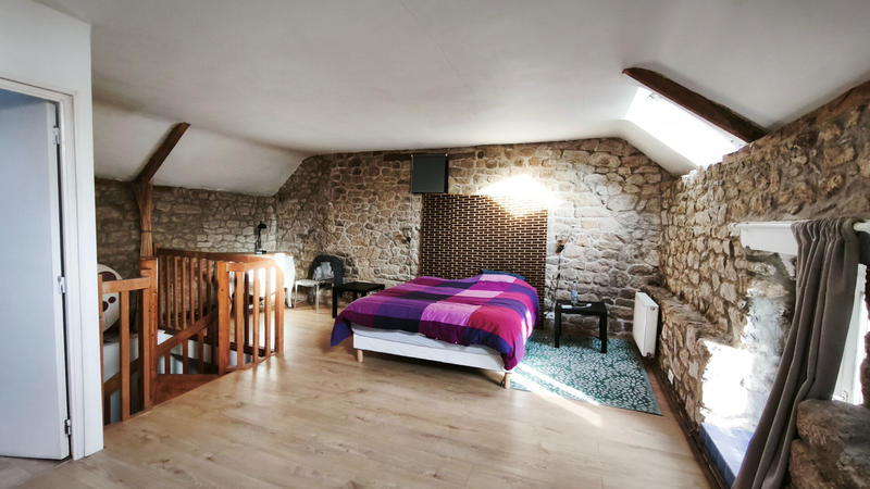 Maison - 223 m² - 7 pièces