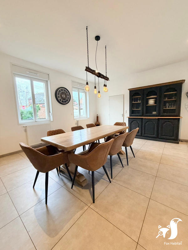 Maison - 222 m² - 7 pièces