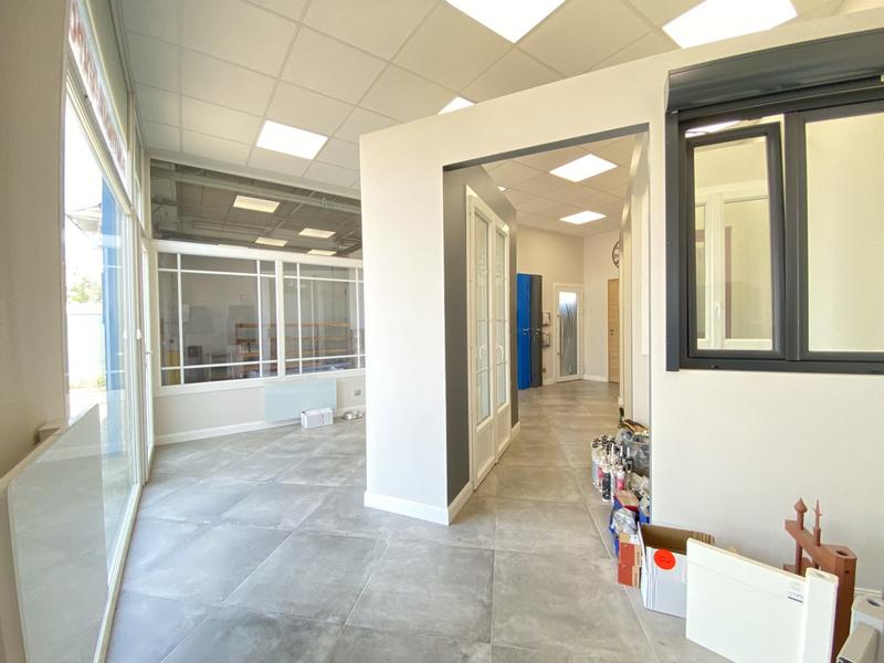 Local commercial - 175 m²