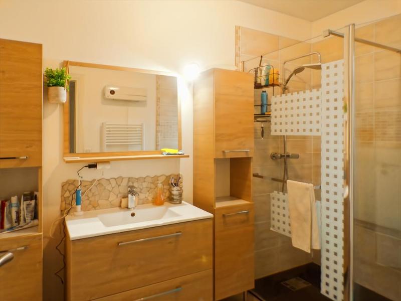 Villa - 90 m² - 4 pièces