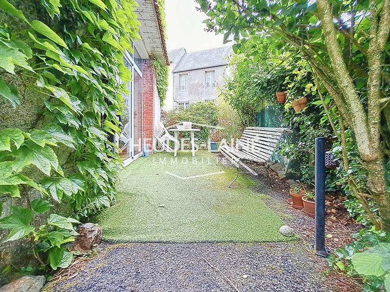 Maison - 189 m² - 10 pièces