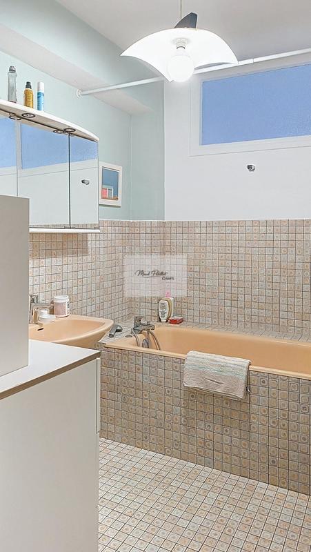 Maison - 286 m² - 9 pièces