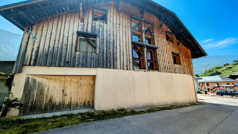 Appartement - 77 m² - 3 pièces