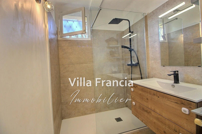 Appartement - 72 m² - 4 pièces