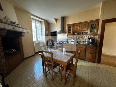 Maison - 170 m² - 5 pièces