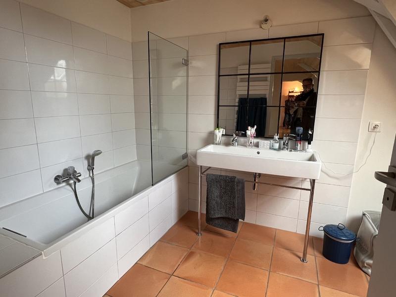 Corps de ferme - 300 m² - 9 pièces