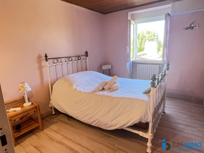 Maison - 248 m² - 7 pièces