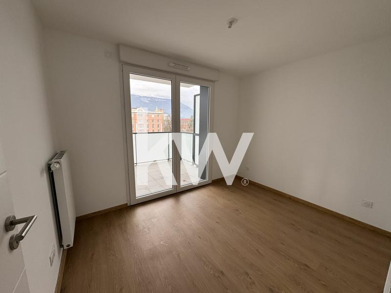 Appartement - 89 m² - 4 pièces