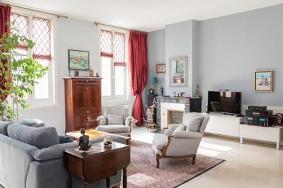 Maison - 181 m² - 7 pièces