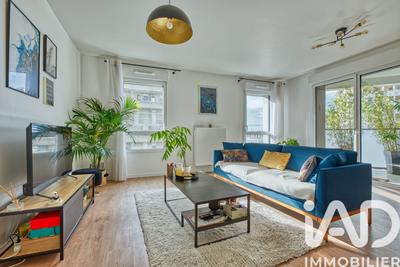 Appartement - 81 m² - 3 pièces