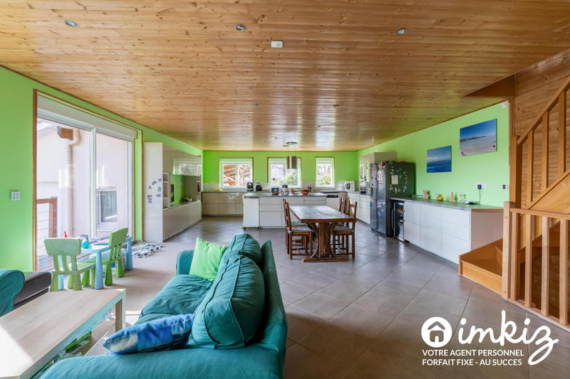 Maison - 290 m² - 10 pièces