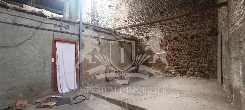 Maison - 236 m² - 7 pièces