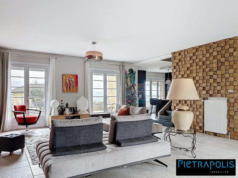 Villa - 160 m² - 6 pièces