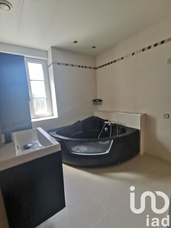 Maison - 144 m² - 6 pièces