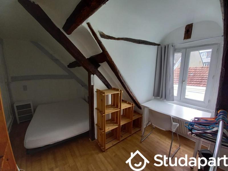 Appartement - 83 m² - 7 pièces