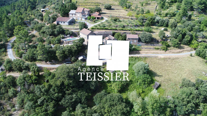 Maison - 300 m² - 14 pièces