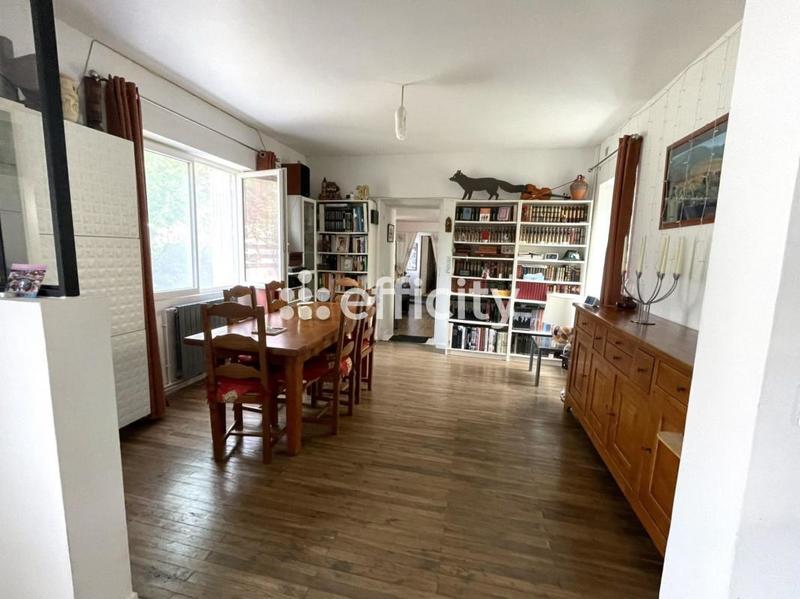 Maison - 110 m² - 5 pièces