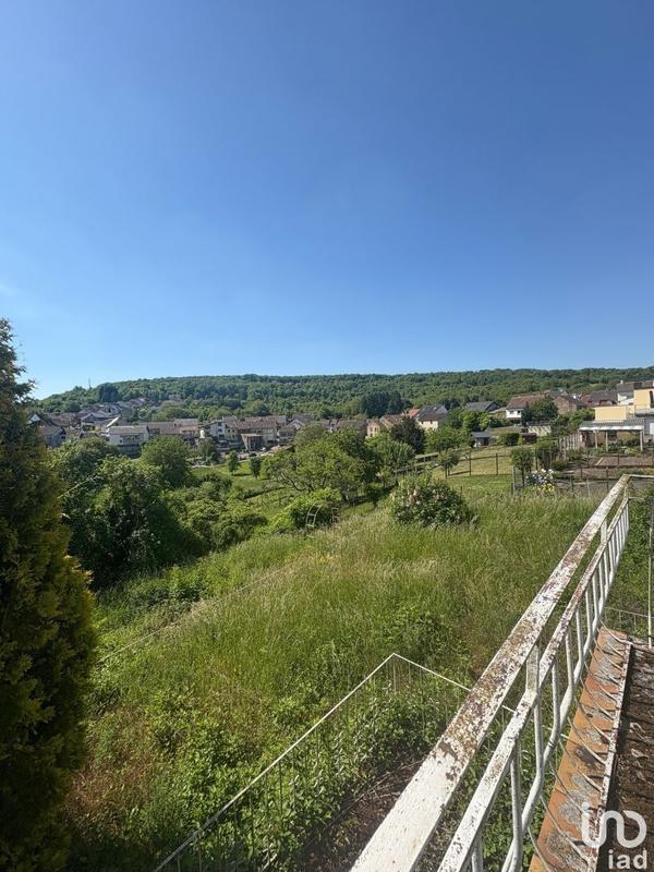 Maison - 143 m² - 5 pièces