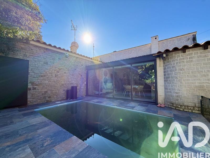 Maison - 212 m² - 7 pièces