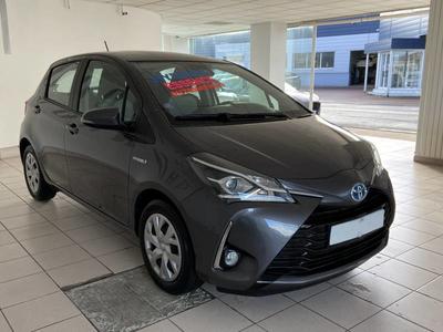 Toyota Yaris Hybride Pro 100h France Business