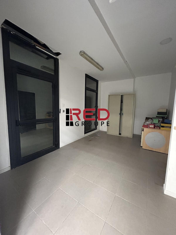 Local commercial - 140 m²