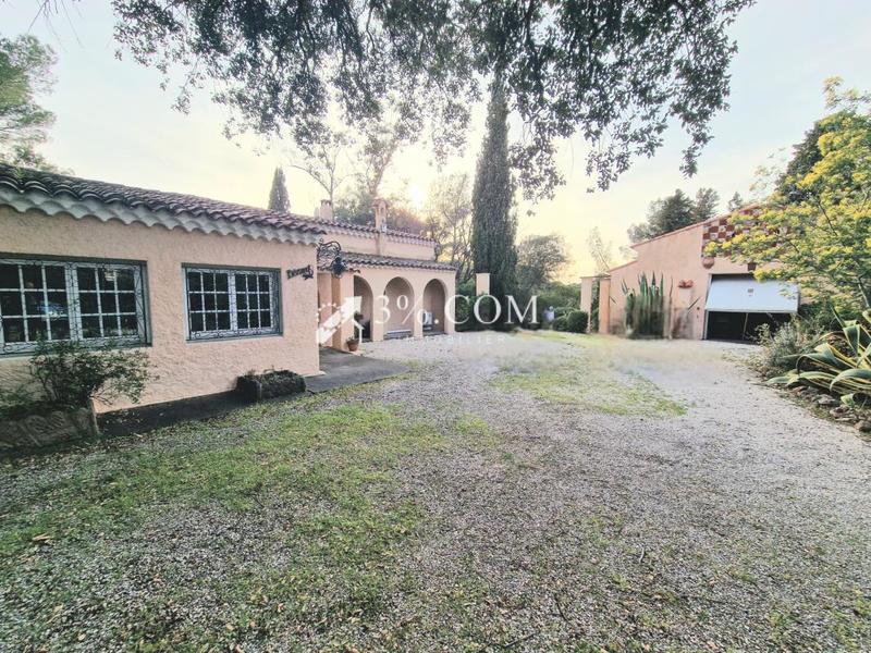 Mas - 138 m² - 6 pièces