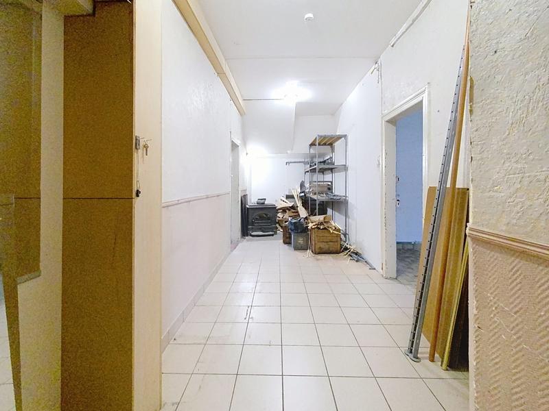 Local d'activités - 135 m² - 5 pièces