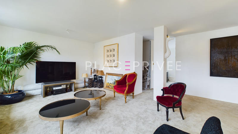 Appartement - 206 m² - 4 pièces