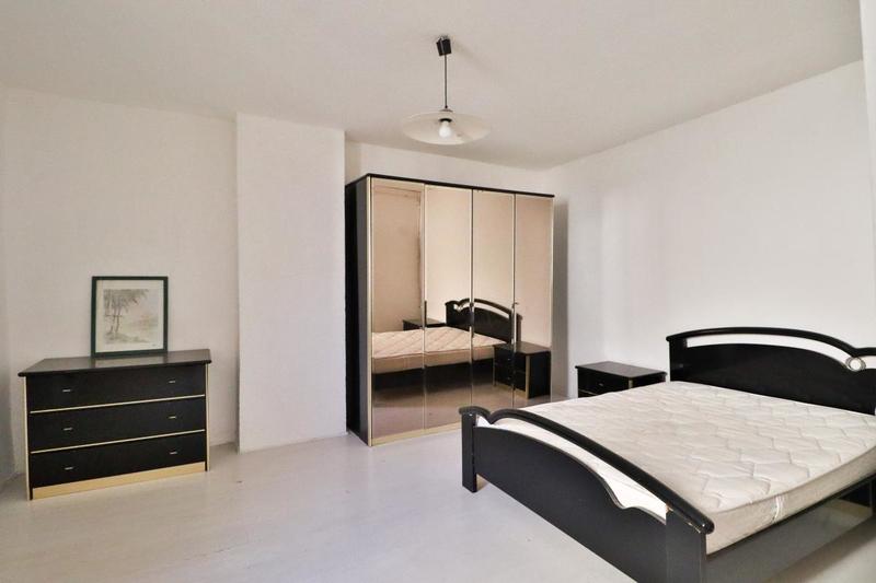 Immeuble - 224 m² - 9 pièces