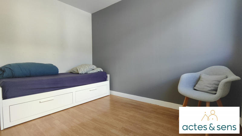 Maison - 94 m² - 6 pièces