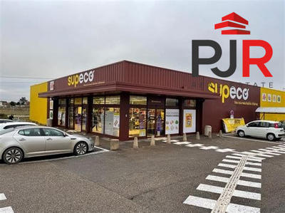 Local commercial - 998 m²