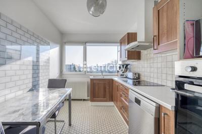 Appartement - 76 m² - 4 pièces