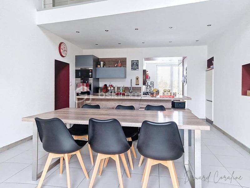 Maison - 145 m² - 5 pièces