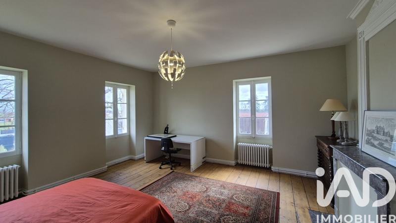 Maison - 280 m² - 9 pièces