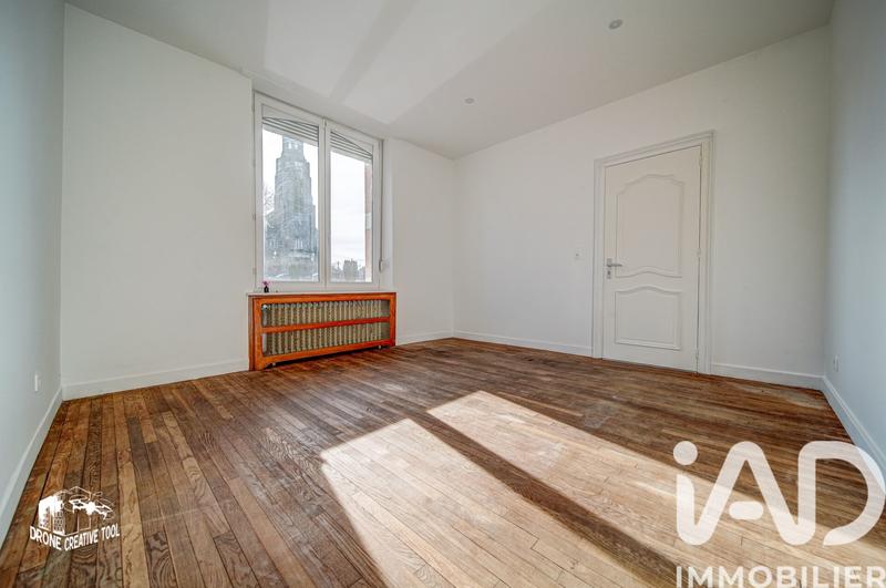 Maison - 201 m² - 7 pièces