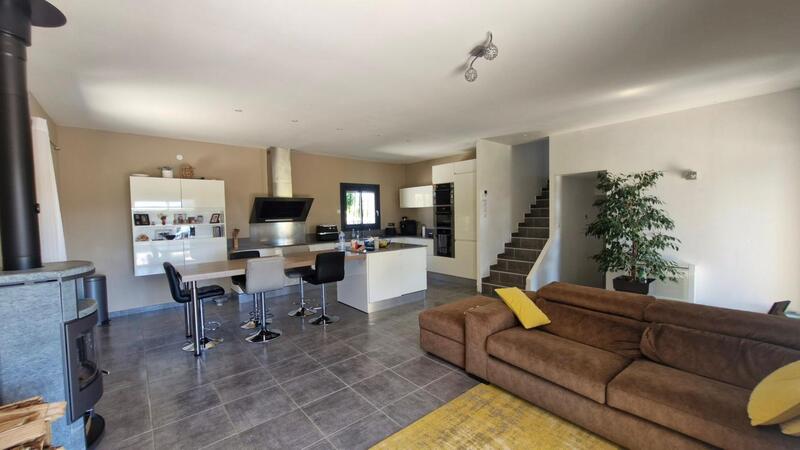 Maison - 135 m² - 6 pièces