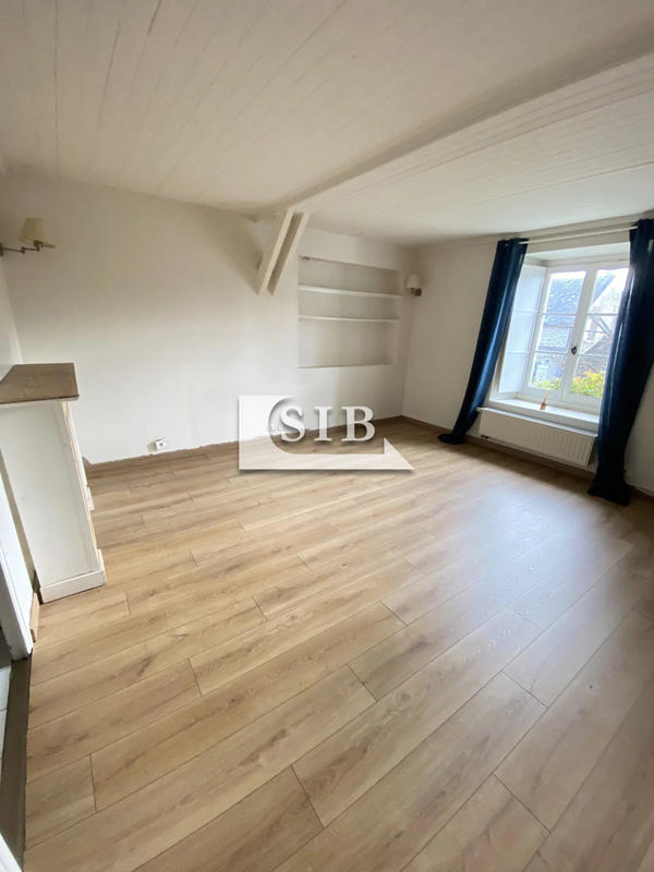 Maison - 228 m² - 7 pièces