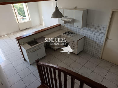 Maison - 250 m² - 8 pièces