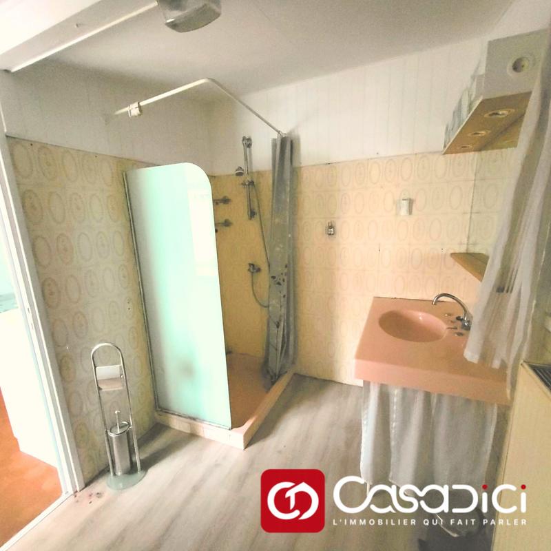 Entrepôt - 1 918 m²