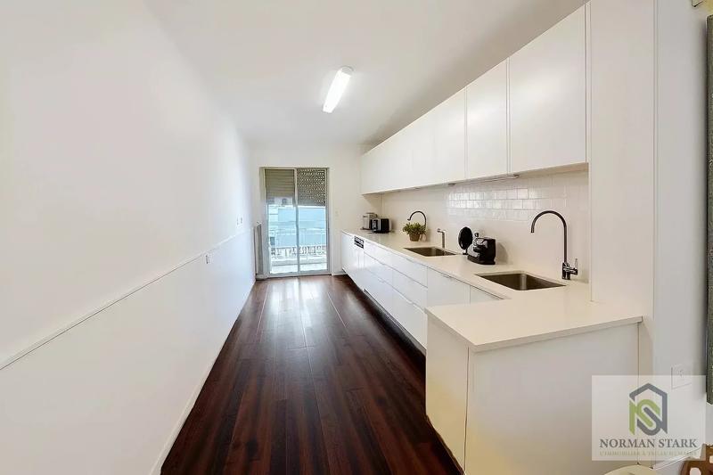 Appartement - 80 m² - 3 pièces