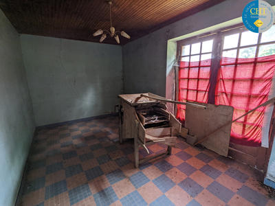 Maison - 200 m² - 4 pièces