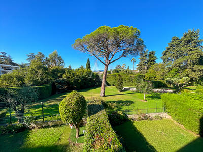 Appartement - 110 m² - 4 pièces