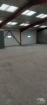 Entrepôt - 500 m²