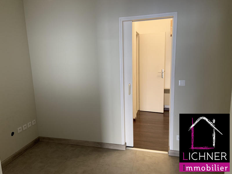 Local commercial - 60 m² - 2 pièces