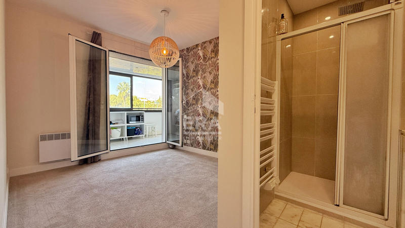 Appartement - 99 m² - 3 pièces