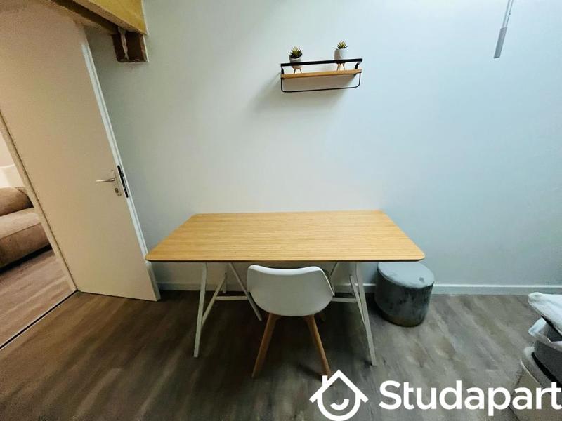 Chambre - 50 m² - 1 pièce