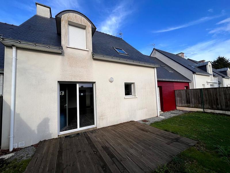 Maison - 92 m² - 4 pièces